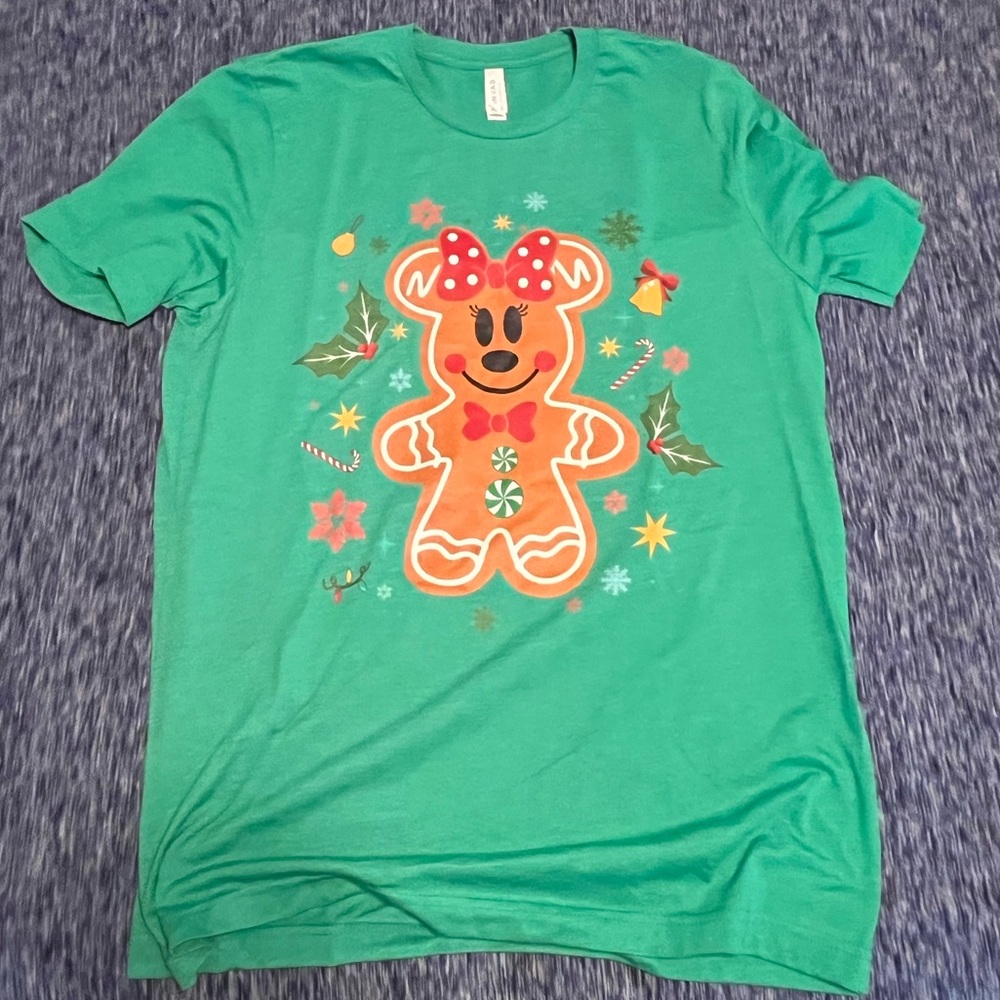 NWT- never worn, custom Minnie Mouse disney Christmas gingerbread shirt size L